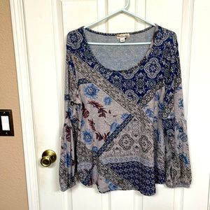 World unity king sleeve top